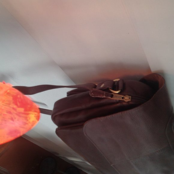 Clava Brown Leather Messenger Bag - Picture 7 of 10